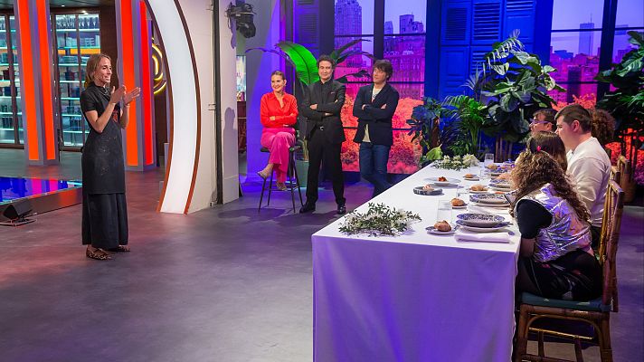 MasterChef - Bea da un giro a dos platos tradicionales: macarrones con chorizo y natillas