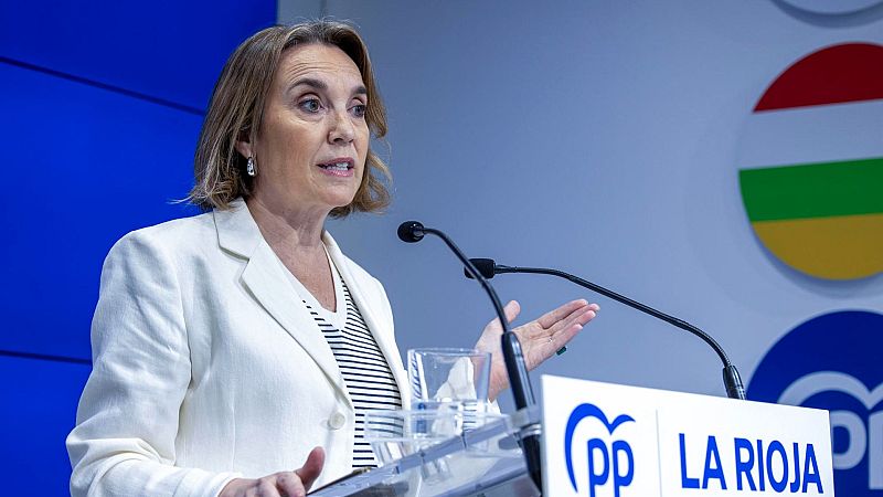 El PP cree que los mensajes entre Sánchez y Ábalos "demuestran" que su cese "tapó un gran escándalo" - Telediario 2 | Ver