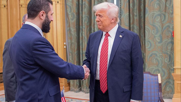 Telediario 1 - Trump se reúne con el presidente sirio en Riad