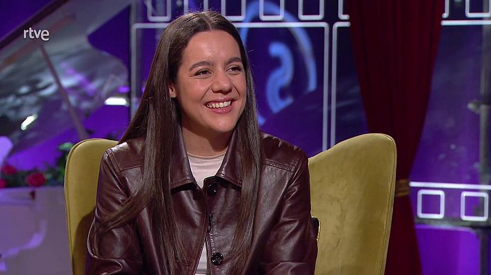 Culturas 2 - Entrevista y actuación de Valeria Castro