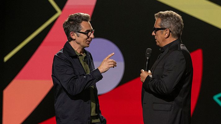Berto Romero "preocupa" a Buenafuente en su visita a 'Futuro Imperfecto': "La estamos cagando desde el principio"