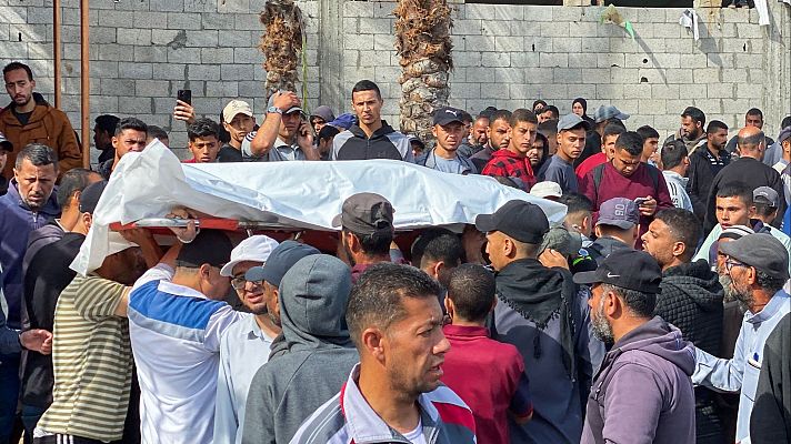 Telediario 1 - Un centenar de muertos en Gaza en una segunda jornada sangrienta de ataques israelíes