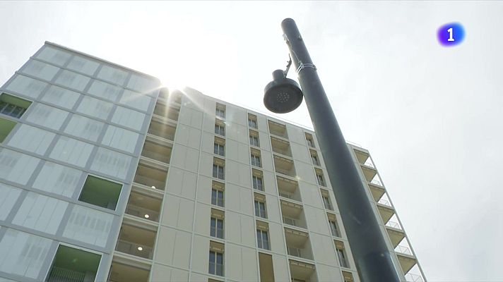 L'Informatiu - Sorteig dels 238 pisos de protecció oficial de l'Illa de les Glòries