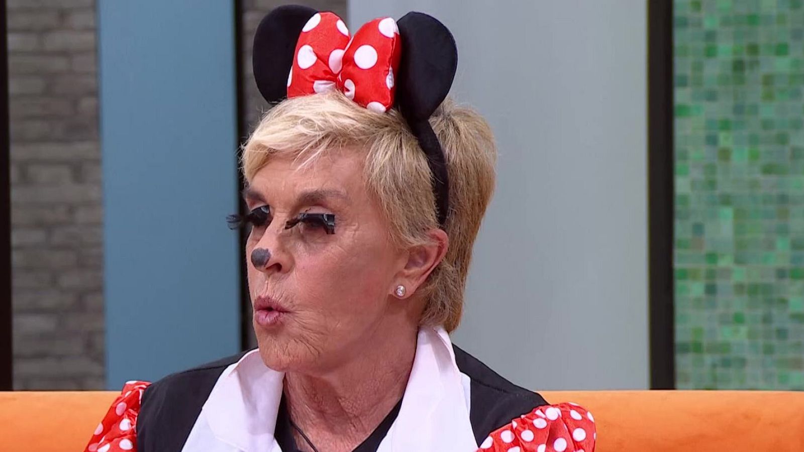 Los colaboradores reciben una sorpresa de sus familiares - La familia de la tele | Ver