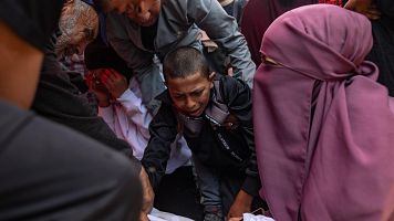 Un centenar de muertos en Gaza en una segunda jornada sangrienta de ataques israelíes