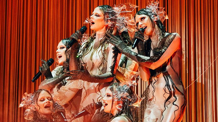 Eurovisión - Tautumeitas (Letonia) con "Bur man laimi"