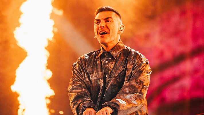 Eurovisión - Gabry Ponte  (San Marino) con "Tutta L'Italia"