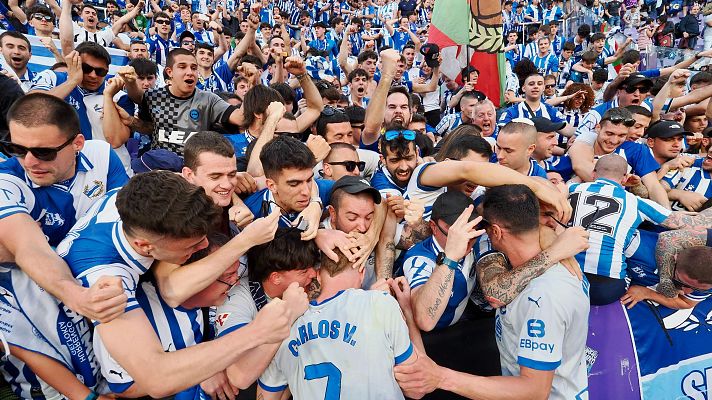 Resúmenes de LaLiga - Real Valladolid - Deportivo Alavés: resumen del partido de la 37ª jornada de Liga | Primera