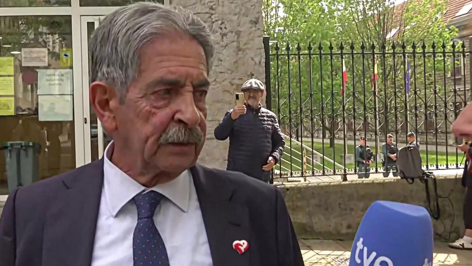 La Familia de la Tele - Declaraciones de Miguel Ángel Revilla - La familia de la tele | Ver