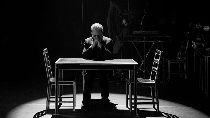 Telediario 2 - Bono, el líder de U2, presenta un documental sobre su vida en el Festival de Cannes