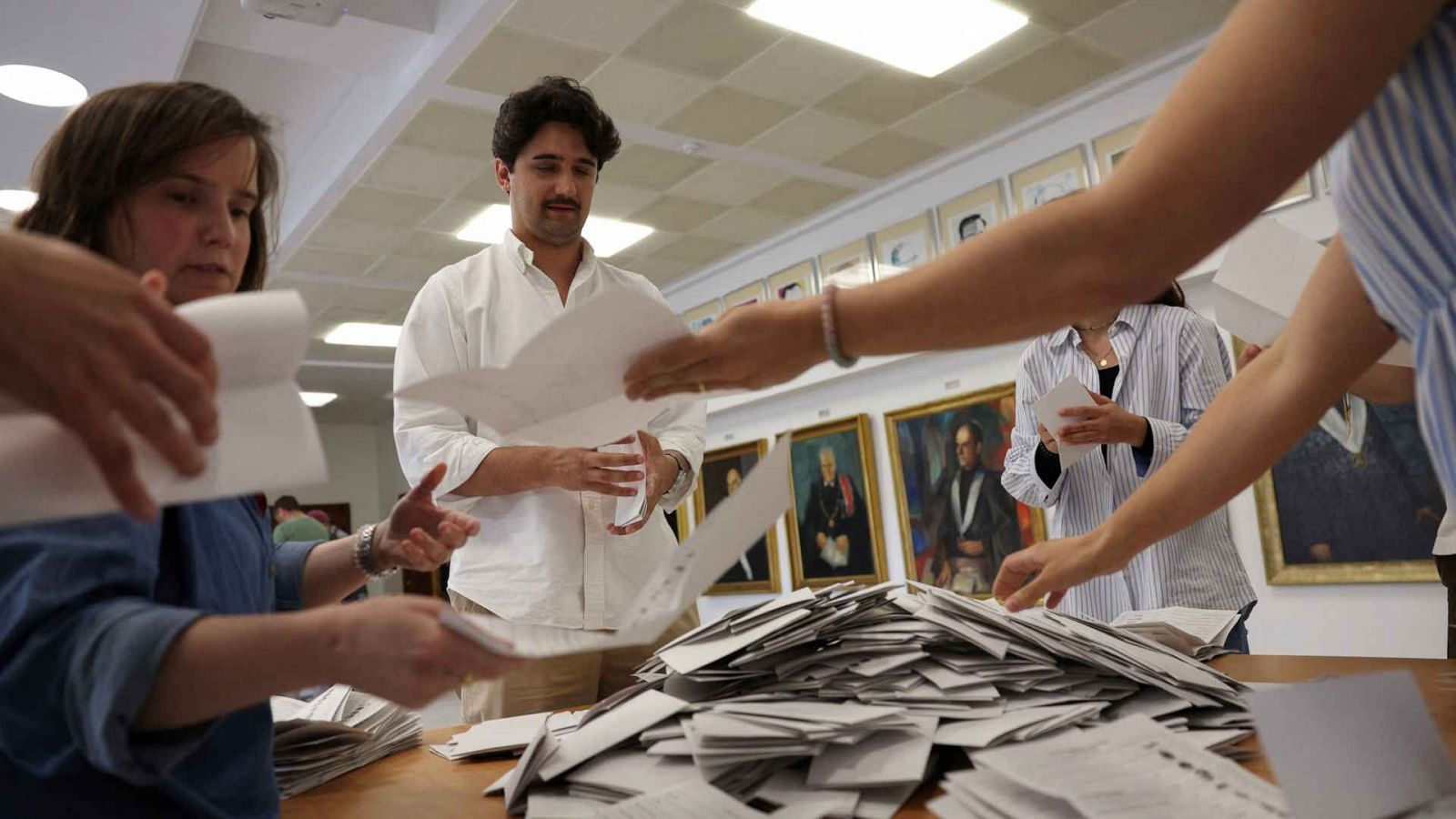 Informativo 24 horas - 20h - 18/05/25 - ver ahora