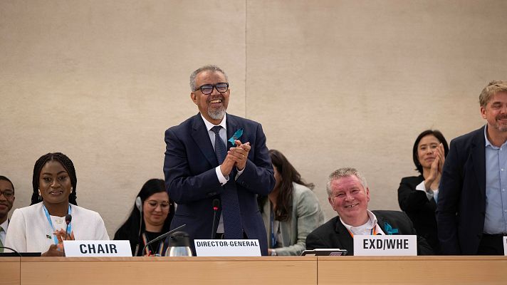 Telediario 2 - La Organización Mundial de la Salud aprueba por unanimidad el primer tratado internacional sobre pandemias