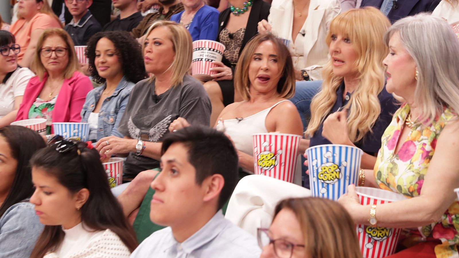 La familia de la tele - Programa 13: Entreacto - ver ahora