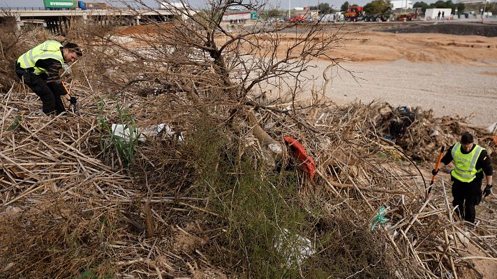 Telediario 1 - Sánchez se verá con víctimas de la dana