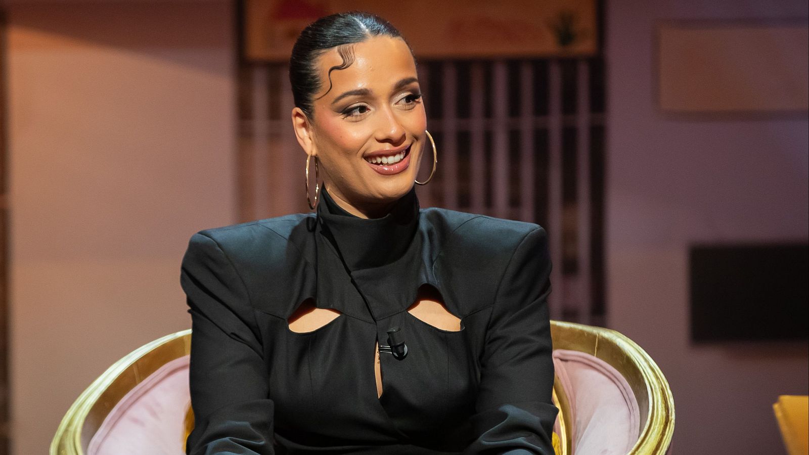 Chanel: "Cuando terminé de dar los puntos, me puse a llorar. Me temblaban las piernas." - Al cielo con ella | Ver