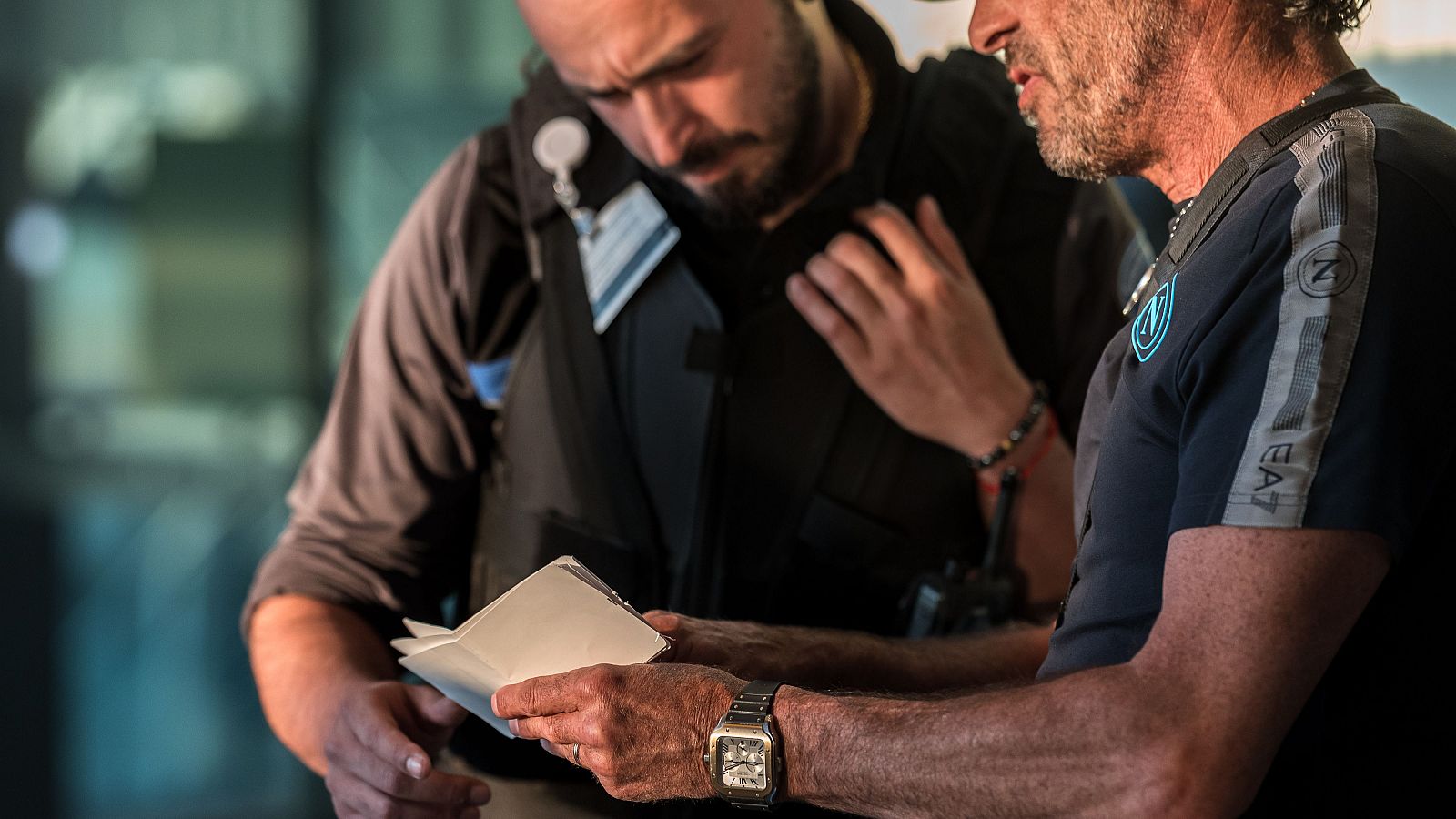 Primera noche de controles en el aeropuerto de Barajas | Ver