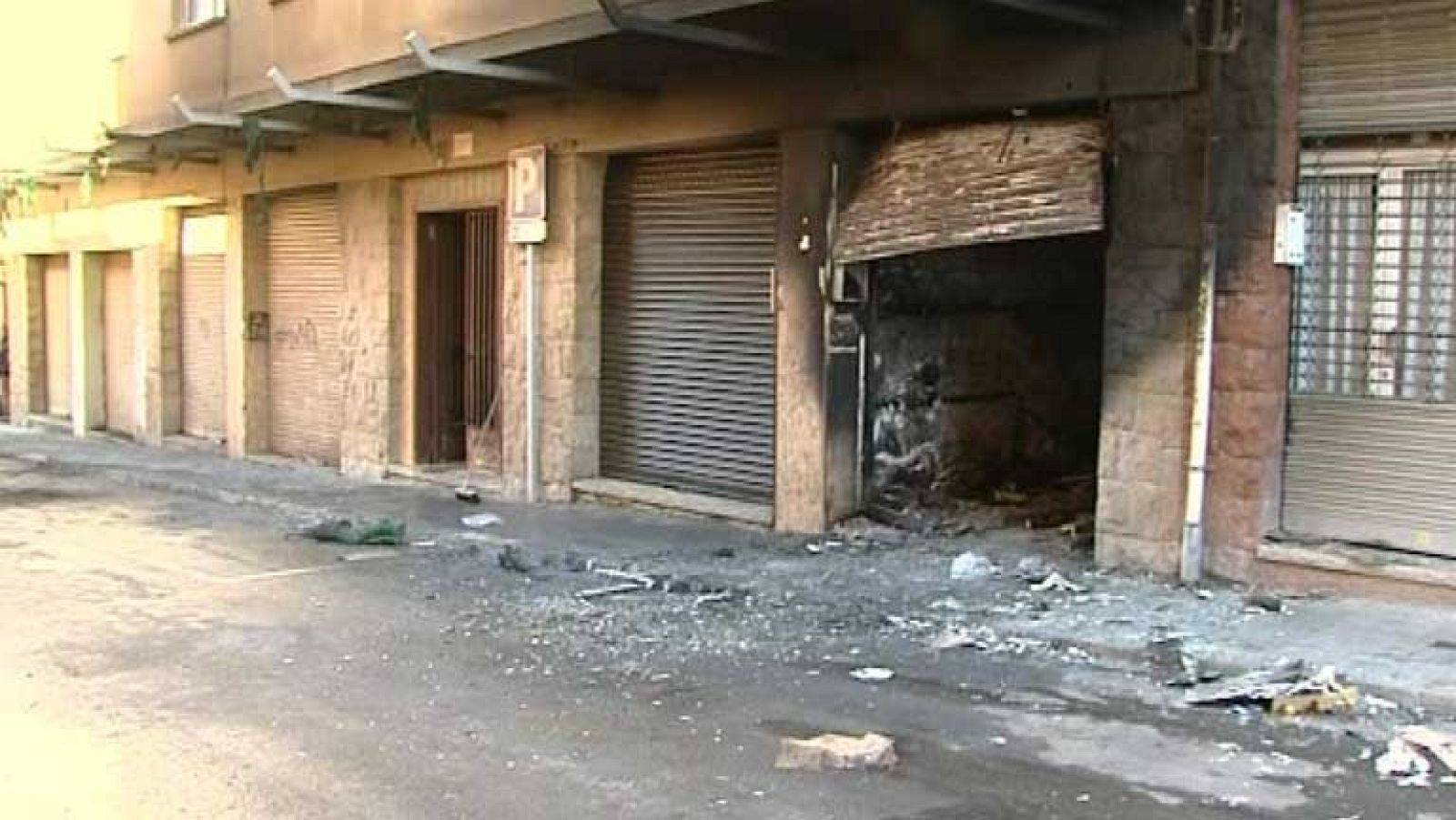 Una explosión en Esplugues de LLobregat causa graves quemaduras a dos personas