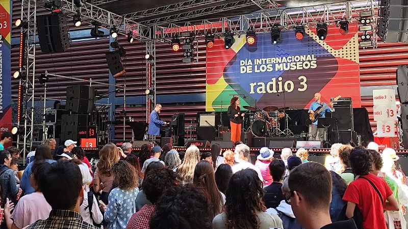 Radio 3 celebra el Día de los Museos con actuaciones en el Reina Sofía - La tarde en 24h | Ver