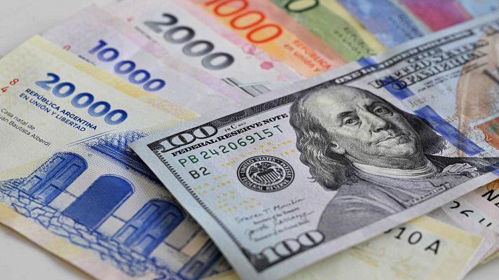 Telediario 2 - Argentina aprueba una ley para poder usar dinero no declarado