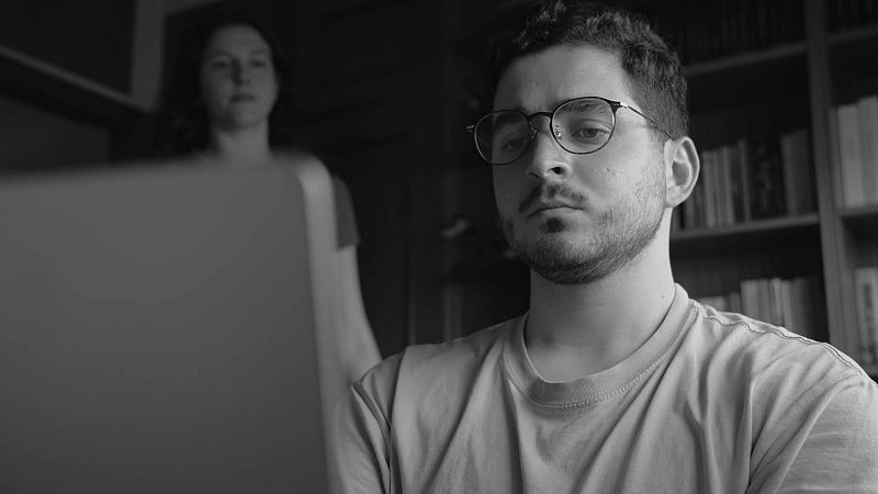 XVI Concurso de Cortos RNE - Nuestro eclipse - Ver ahora