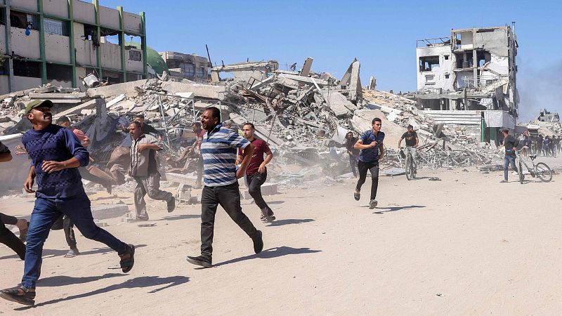 Israel sigue matando a decenas de personas en Gaza y la ayuda entra a cuentagotas