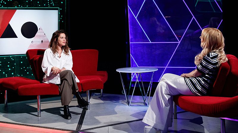 Atención obras - María León