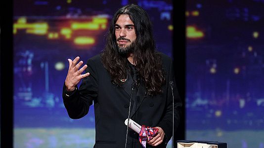 El español Oliver Laxe, Premio del Jurado en Cannes cuya Palma de Oro gana el iraní disidente Jafar Panahi