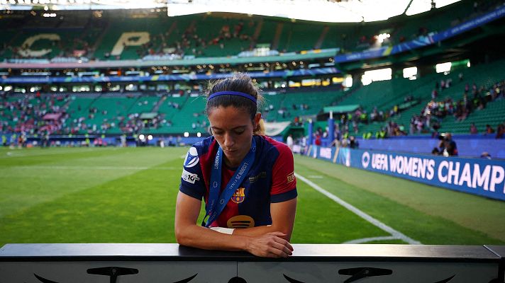 Fútbol - Aitana Bonmatí, tras la derrota: "Me sabe peor por la gente de la grada que por mí misma"