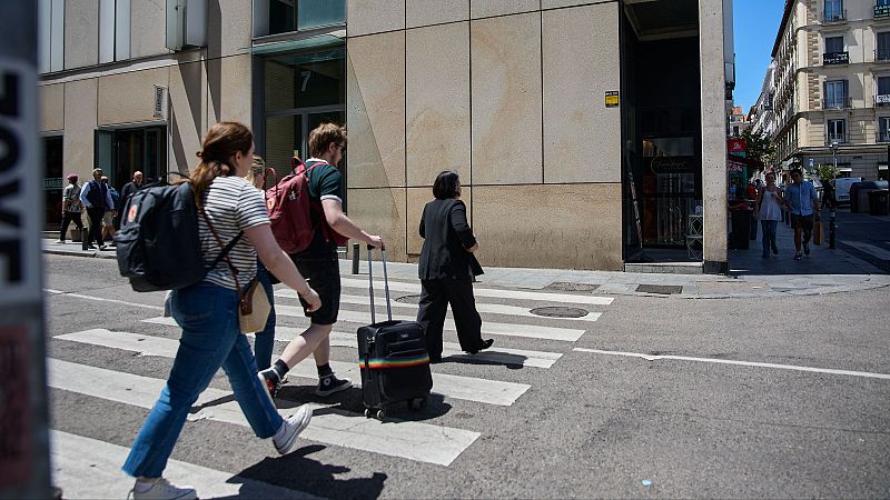 Los pisos turísticos se extienden a la periferia de las ciudades | Ver