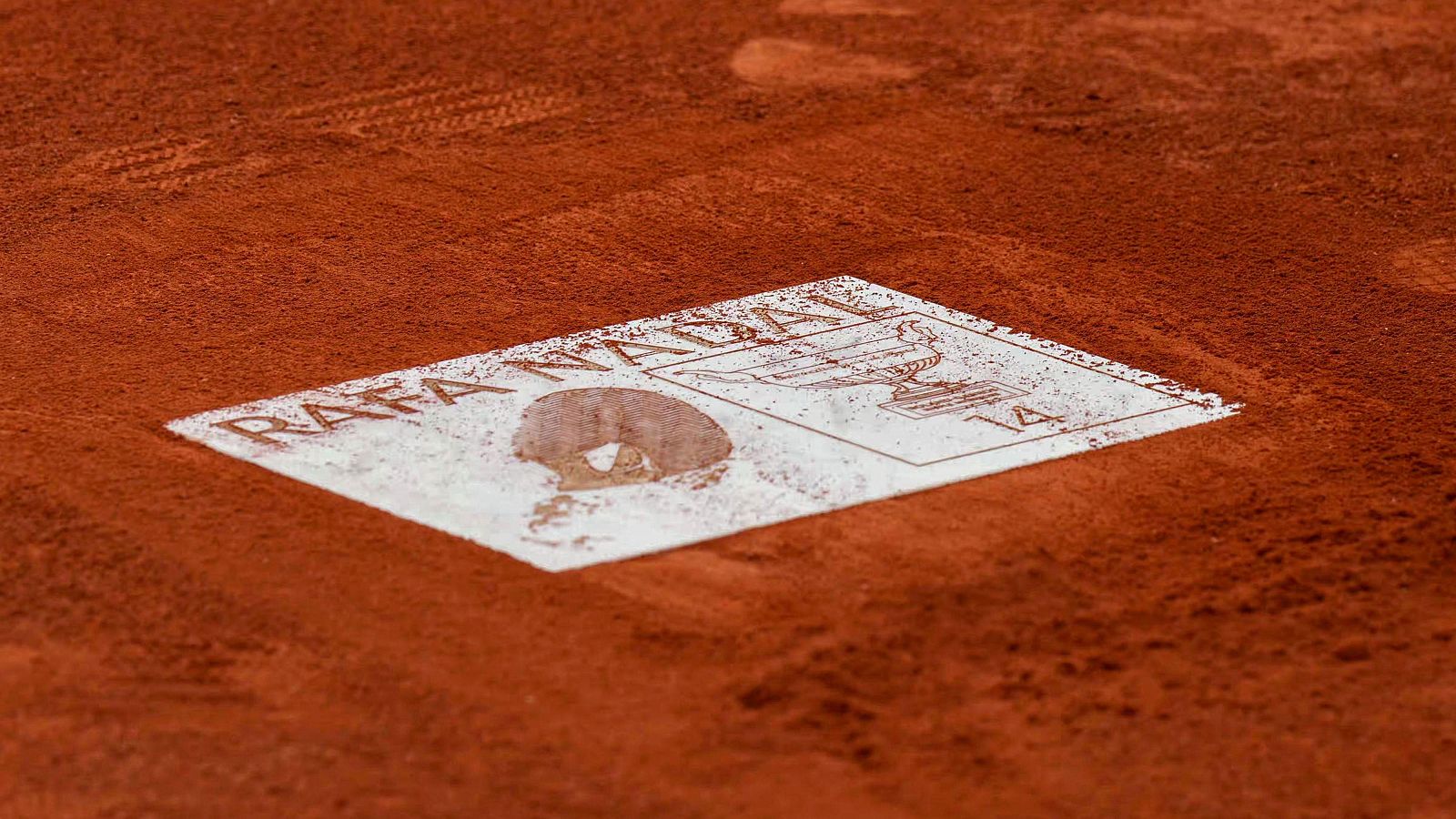 Así es la placa conmemorativa de Rafa Nadal en Roland Garros - Tenis | Ver