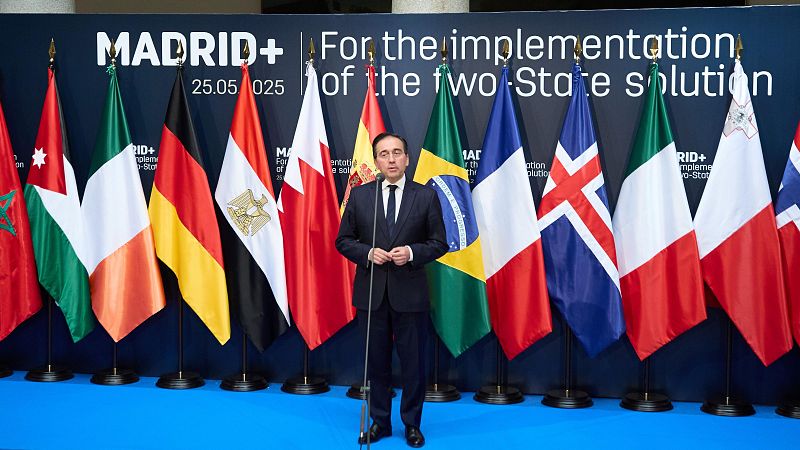 Albares: lo que ocurre en Gaza "ha cruzado el umbral de lo inhumano"