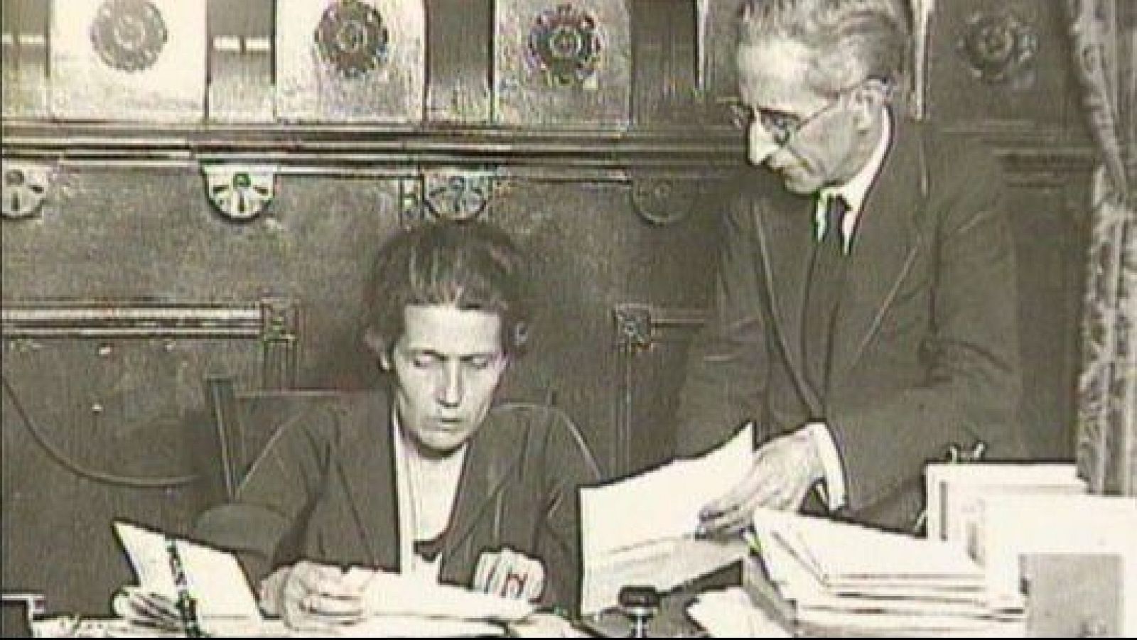 100 años de que la primera mujer actuó como abogada en un juicio - RTVE Igualdad | Ver