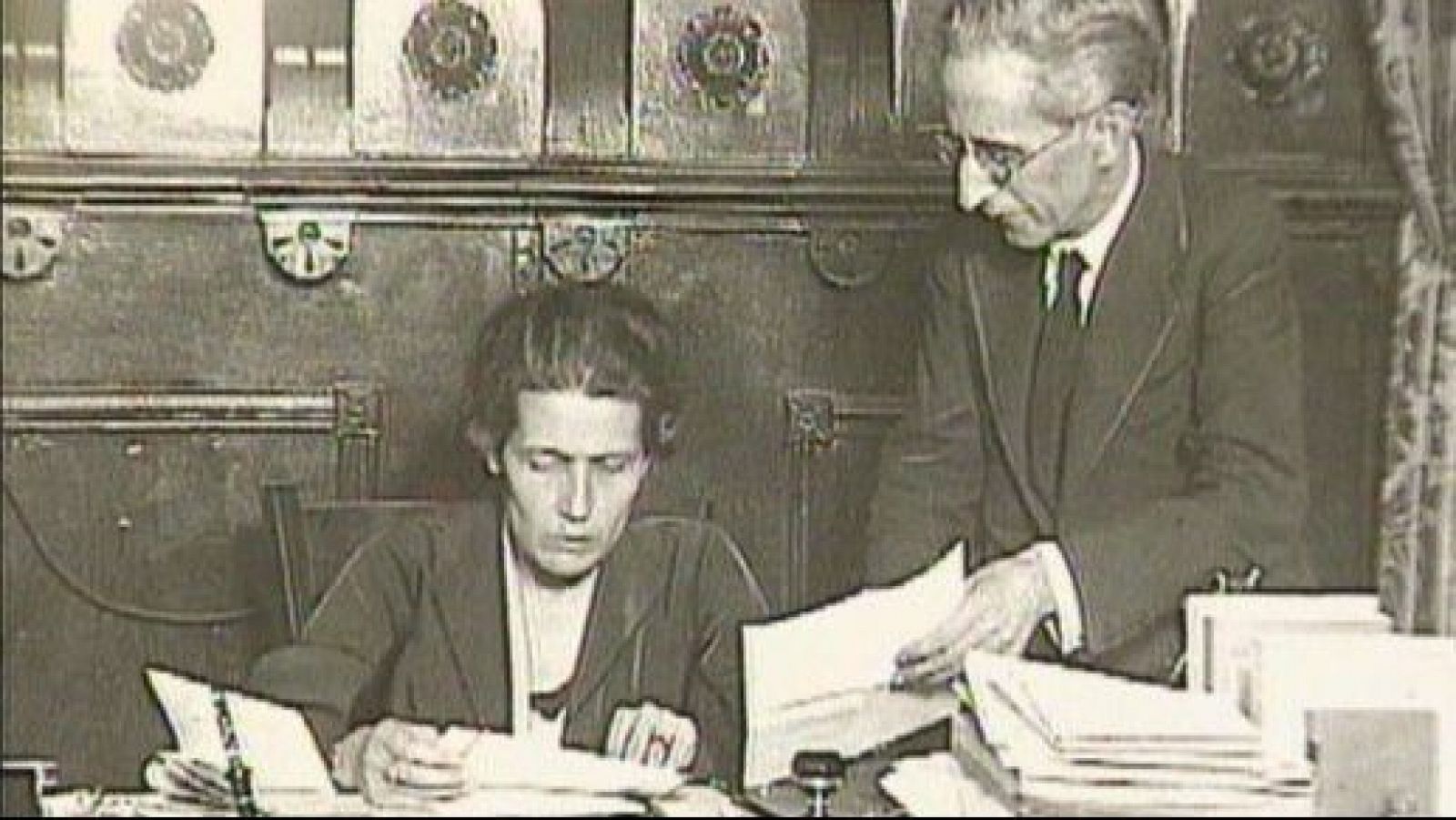 100 años de la primera mujer que actuó como abogada en un juicio, Victoria Kent