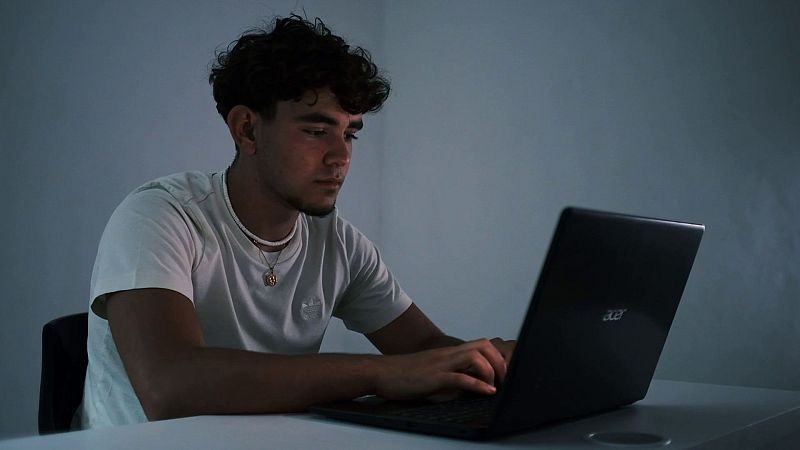 XVI Concurso de Cortos RNE - Más humano - Ver ahora