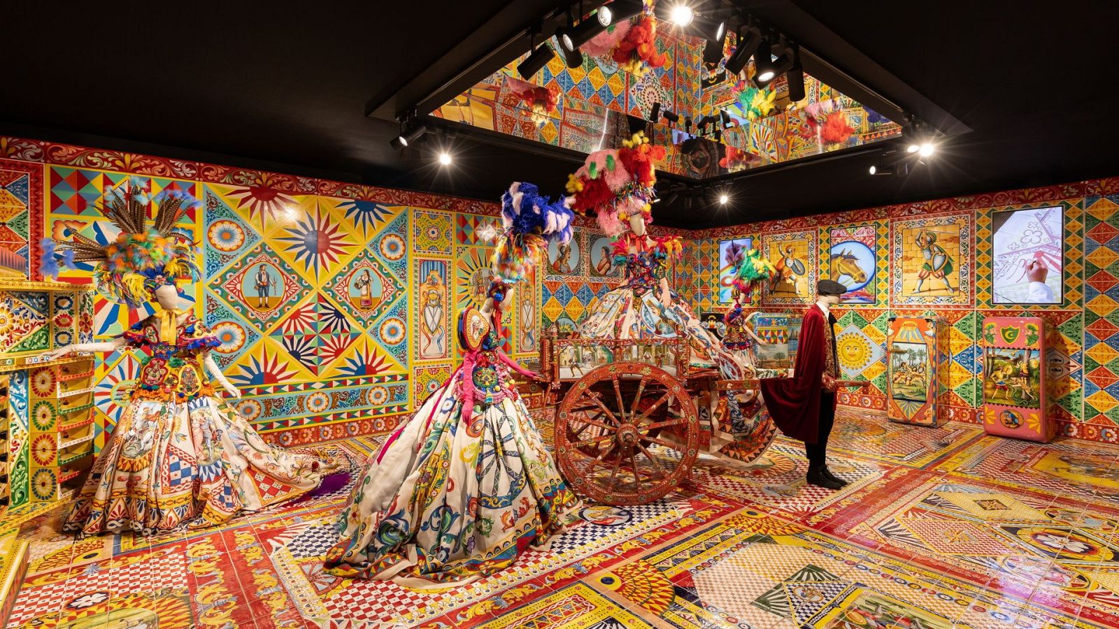 Dolce & Gabbana llega a Roma con su exposición artística - La tarde en 24h | Ver