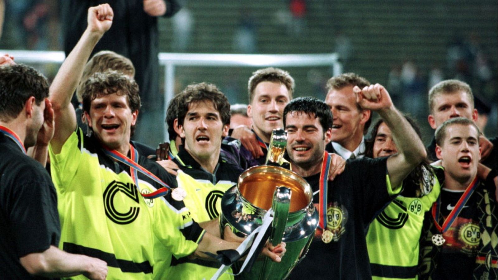 Final de la Champions 1997 | Borussia Dortmund - Juventus - Champions League | Ver