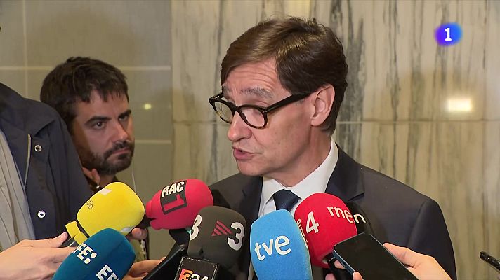 L'Informatiu - Salvador Illa carrega contra Feijóo per anar en contra de l'oficialitat del català a la UE