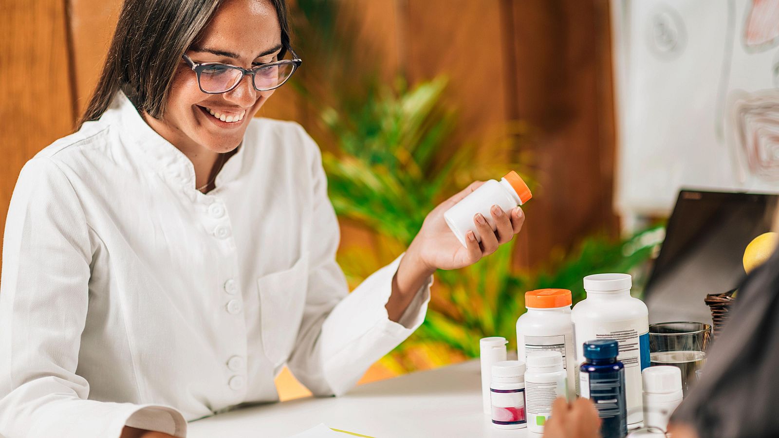 RTVE Salud - Probióticos y antibióticos: claves para cuidar tu microbiota - Ver ahora