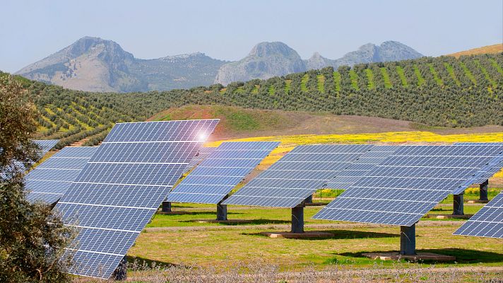 La tarde en 24h - Verifica RTVE explica dudas sobre proyectos fotovoltaicos