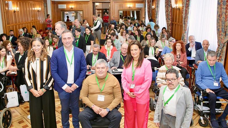 Los enfermos de ELA muestran su "frustración" tras siete meses sin hacerse efectiva la Ley