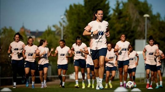 La selección española femenina realiza su segundo entrenamiento en Las Rozas sin las titulares de la Champions