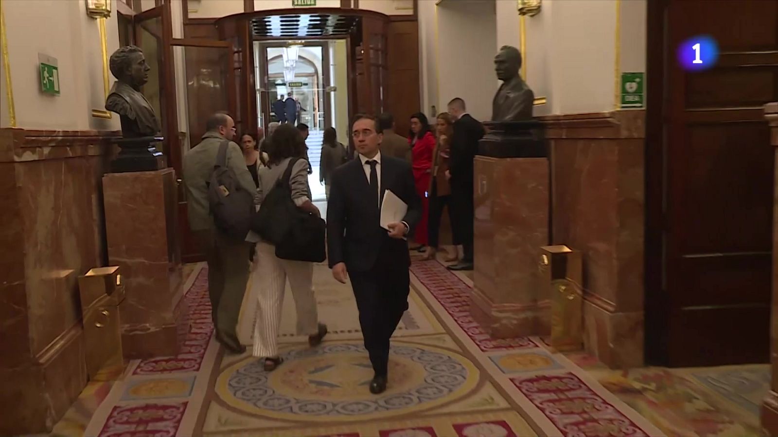 El Govern demana al PP un pacte d'estat per defensar l'oficialitat del català - L'Informatiu | Veure