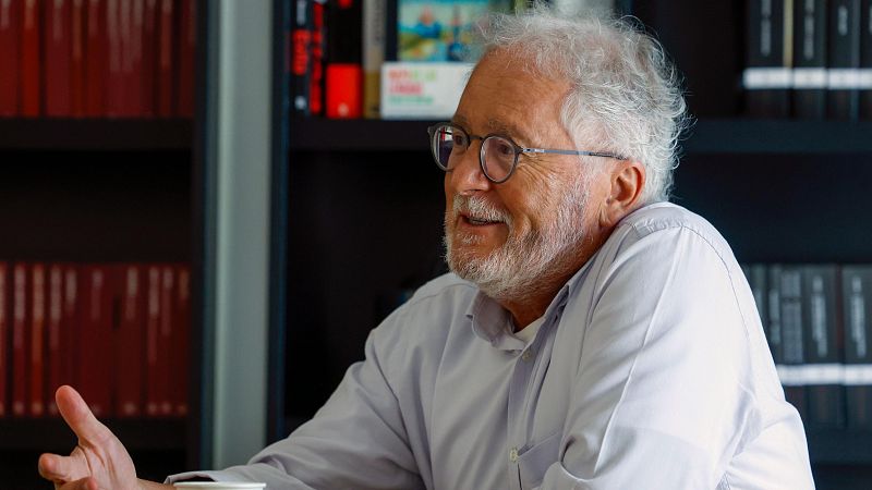 Héctor Abad Faciolince publica un nuevo libro donde rememora el momento en el que casi pierde la vida en Ucrania