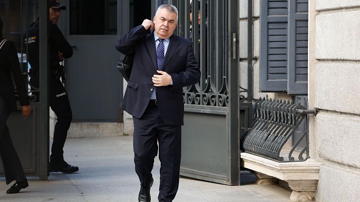 Telediario 2 - El PSOE abre un expediente a Leire Díez y niegan que actúe en nombre de la dirección socialista