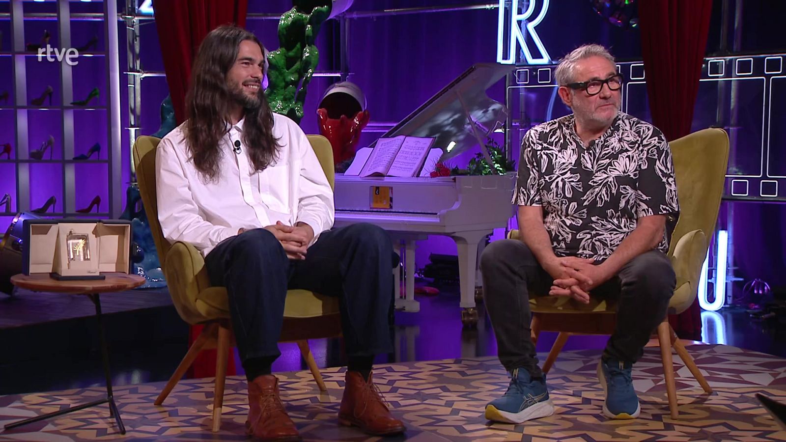 Entrevista a Oliver Laxe y Sergi López - Culturas 2 - Culturas 2 | Ver