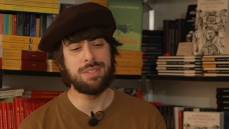 David Uclés nos habla de 'La península de las casas vacías' | Ver