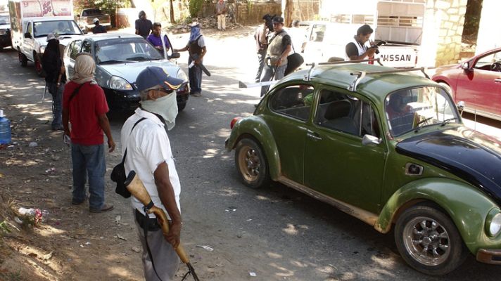 Telediario 1 - Armas por comida en México
