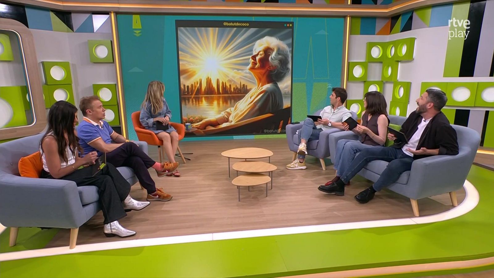 Operació sortida, nova llei antitabac i búnquers - L'Altaveu - L'altaveu | Veure