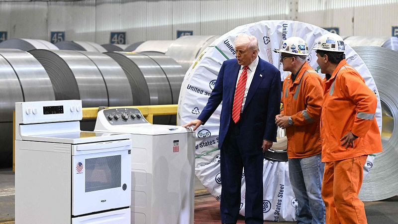 Trump no renuncia a su guerra comercial: subirá los aranceles al acero y al aluminio del 25% al 50%