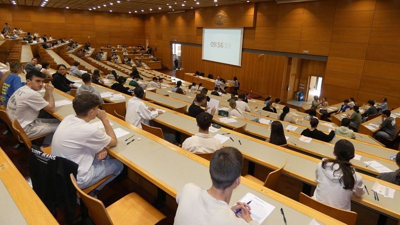 El futuro laboral de los jóvenes: sanidad e ingenierías | Ver